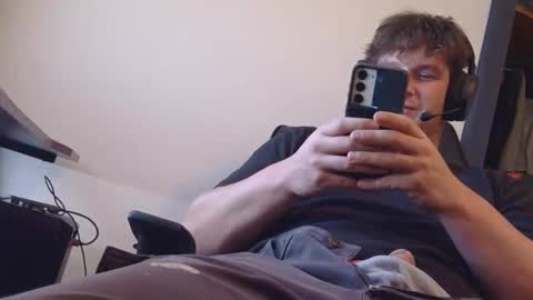 Snapshot of brian7891012 chatting on May 2026 04:03:01 PM brian7891012 online show from May 2026 04:03:01 PM