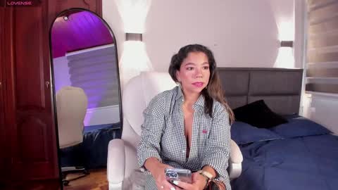 Snapshot of briana_james__ chatting on January 2025 12:06:02 PM Briana online show from January 2025 12:06:02 PM