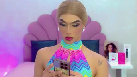 BRIANA online show from April 2026 04:01:01 PM