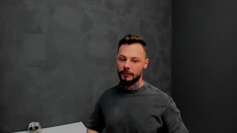 Snapshot of brianhunts chatting on February 2025 07:07:02 AM Brian online show from February 2025 07:07:02 AM