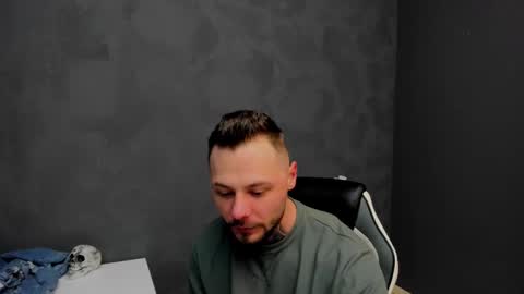 Snapshot of brianhunts chatting on February 2025 06:42:01 AM Brian online show from February 2025 06:42:01 AM