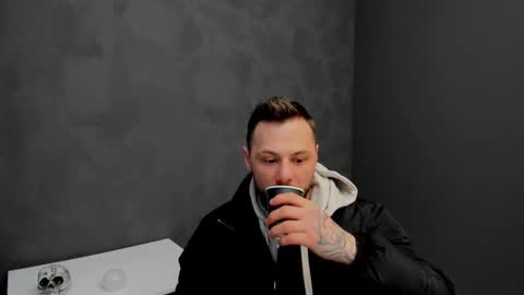 Snapshot of brianhunts chatting on February 2025 07:22:02 AM Brian online show from February 2025 07:22:02 AM