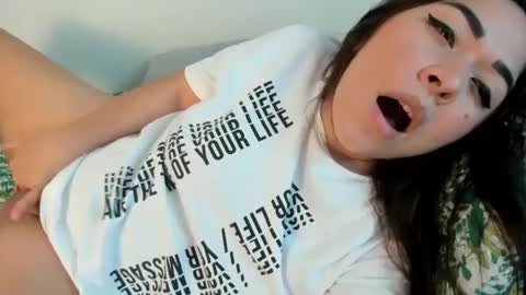 brianna_fallingangel online show from March 2025 01:53:02 AM