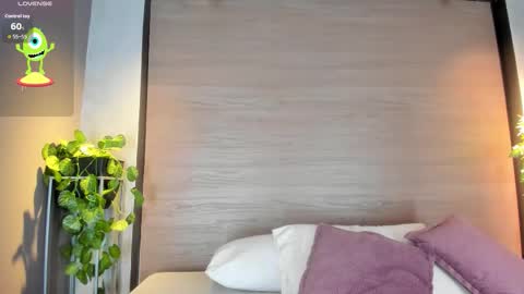 Brianna  online show from March 2026 04:01:01 PM