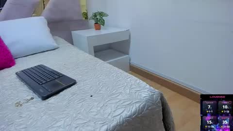 Brianna  online show from October 2025 11:22:02 AM