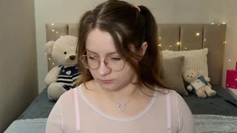 briarwynn online show from April 2026 07:38:02 PM