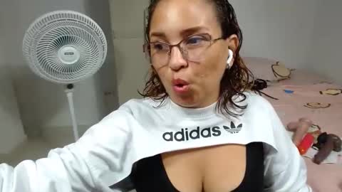 brida_angela29 online show from April 2026 10:43:01 PM