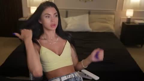 Snapshot of bright_diamonds_054 chatting on June 2026 08:41:01 AM Diamonds Girls online show from June 2026 08:41:01 AM