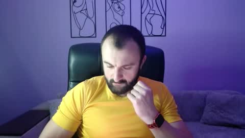 brindlefly69 online show from November 2025 12:08:02 PM