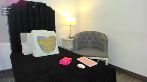 briny saez online show from June 2026 06:32:02 PM