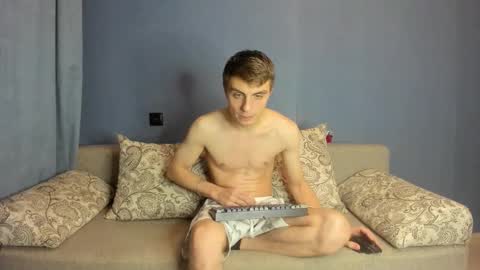 bristlebback online show from November 2025 04:51:02 PM