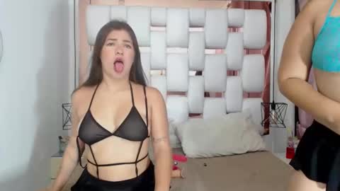BritanyANDmelany online show from September 2025 02:49:02 PM