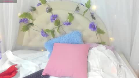Snapshot of brithany_rousee chatting on December 2024 10:54:02 PM Brithany Rousee online show from December 2024 10:54:02 PM