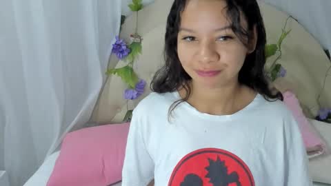 Snapshot of brithany_rousee chatting on February 2025 07:11:01 PM Brithany Rousee online show from February 2025 07:11:01 PM