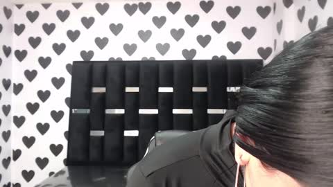 Snapshot of britney_sub chatting on January 2025 04:03:01 PM Britney online show from January 2025 04:03:01 PM