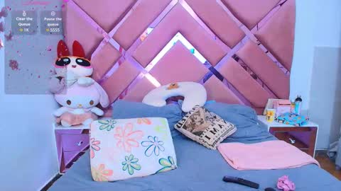 Brittany Boa online show from November 2025 11:27:01 PM