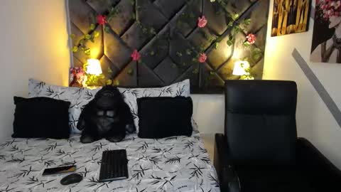 Snapshot of briyithgonza chatting on November 2025 10:32:02 PM Briyith Gonza online show from November 2025 10:32:02 PM