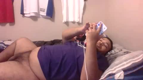 Snapshot of bronxforlife chatting on December 2024 01:27:01 AM bronxforlife online show from December 2024 01:27:01 AM