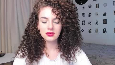 Brook  Help me collect 100 reactions  online show from October 2025 07:38:02 AM