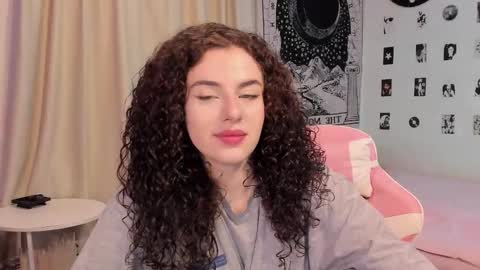 Brook  Help me collect 100 reactions  online show from November 2025 07:47:01 AM