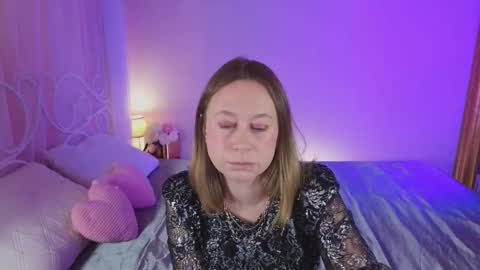 Brooke online show from October 2025 08:59:01 PM