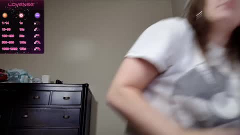 Snapshot of brookebee27 chatting on January 2025 09:48:02 AM brookebee online show from January 2025 09:48:02 AM