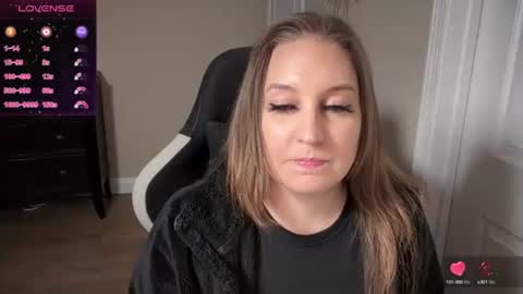 Snapshot of brookebee27 chatting on March 2025 01:47:01 AM brookebee online show from March 2025 01:47:01 AM