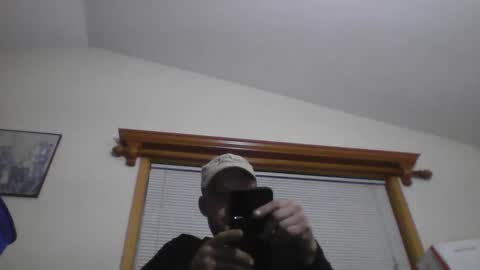 Snapshot of browndog5580 chatting on December 2024 04:20:02 AM browndog5580 online show from December 2024 04:20:02 AM