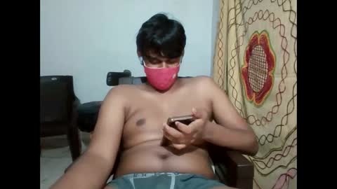 Snapshot of brownguy2505 chatting on January 2025 10:17:01 PM brownguy2505 online show from January 2025 10:17:01 PM