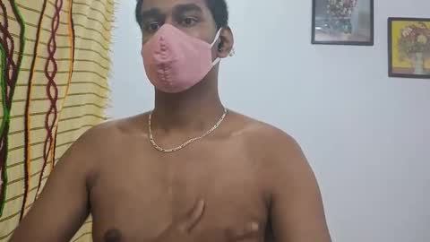 brownguy2505 online show from December 2025 01:53:01 PM