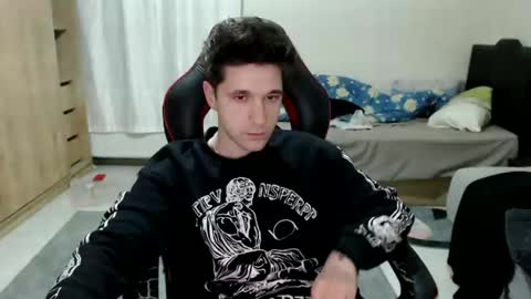 Snapshot of brownhaiir chatting on December 2024 09:48:01 PM brownhaiir online show from December 2024 09:48:01 PM