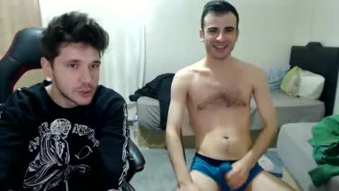 Snapshot of brownhaiir chatting on December 2024 11:07:02 AM brownhaiir online show from December 2024 11:07:02 AM