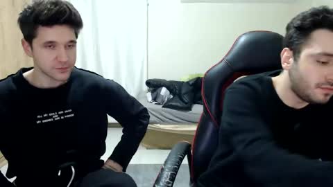 Snapshot of brownhaiir chatting on February 2025 08:22:01 PM brownhaiir online show from February 2025 08:22:01 PM