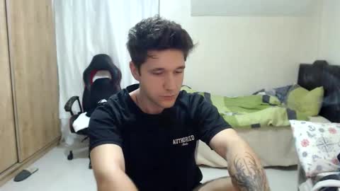 Snapshot of brownhaiir chatting on September 2025 07:37:02 PM brownhaiir online show from September 2025 07:37:02 PM