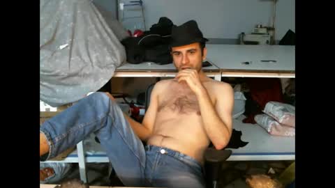 Snapshot of brownhaiir chatting on October 2025 03:40:01 AM brownhaiir online show from October 2025 03:40:01 AM