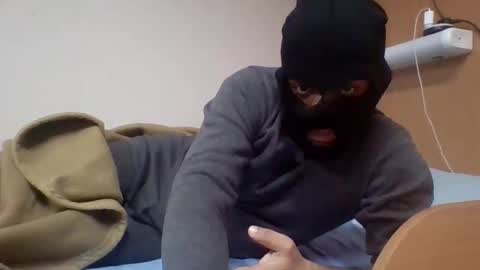 brownmanin40s online show from December 2025 04:08:01 AM