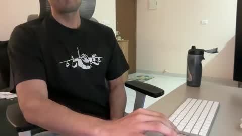 Snapshot of brownmeverick chatting on June 2026 04:55:01 PM brownmeverick online show from June 2026 04:55:01 PM