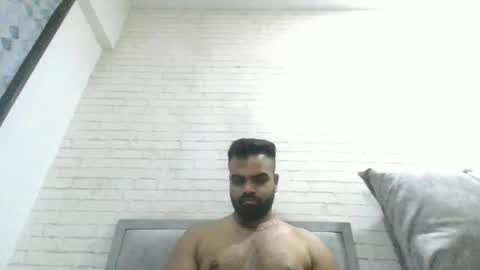 brownstud95 online show from November 2025 08:18:02 PM