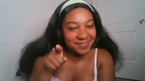 Brownsuagrcutie online show from October 2025 02:23:02 AM