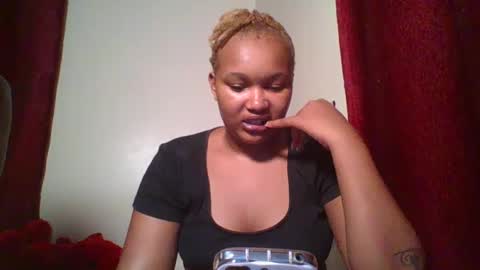 Tracy online show from December 2024 07:00:01 PM