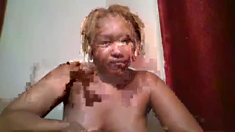 Tracy online show from December 2024 07:20:01 PM