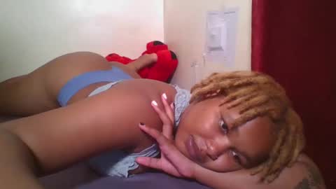 Tracy online show from December 2024 12:42:01 PM
