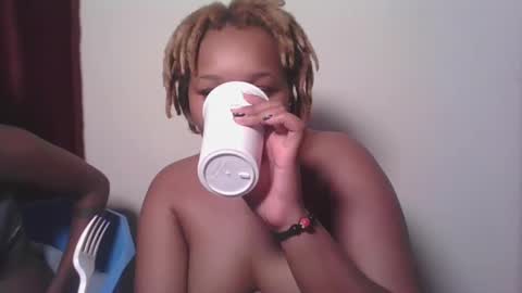 Tracy online show from February 2025 12:14:02 PM