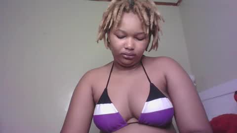 Tracy online show from February 2025 01:43:02 AM