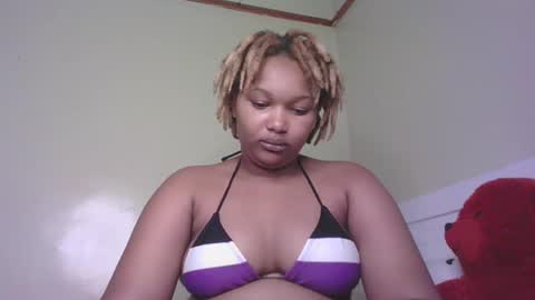 Tracy online show from February 2025 01:33:01 PM
