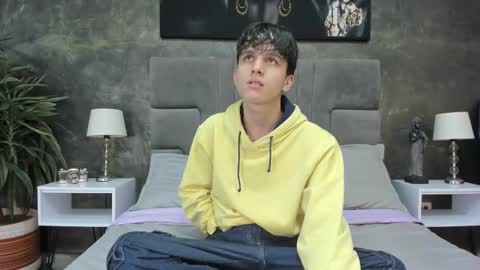 Bruce Hans online show from November 2025 12:04:01 PM