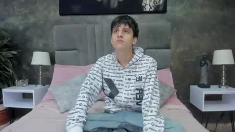 Snapshot of bruce_hans chatting on January 2026 11:48:02 AM Bruce Hans online show from January 2026 11:48:02 AM