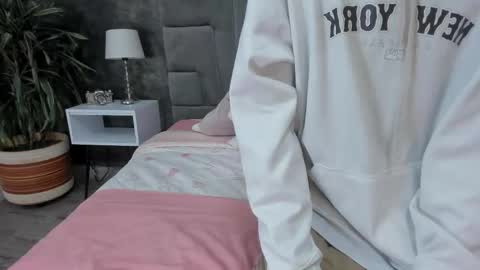 Snapshot of bruce_hans chatting on March 2026 11:34:02 AM Bruce Hans online show from March 2026 11:34:02 AM