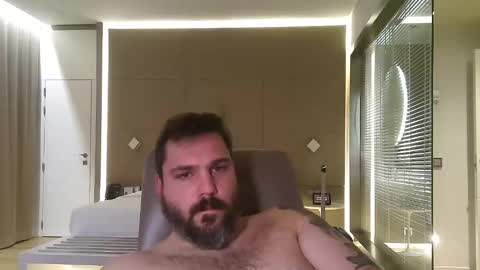 Bruce Wayne online show from February 2025 08:48:02 PM