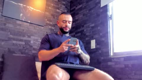 brucedallas online show from September 2025 06:42:02 PM